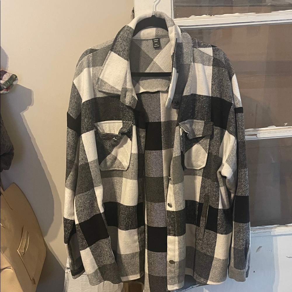 Womans Black and White Plaid Jacket